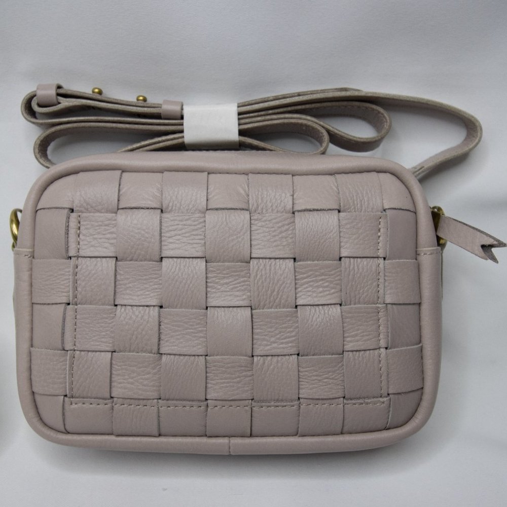 Madewell The Transport Camera Bag: Woven Edition - Picture 5 of 15